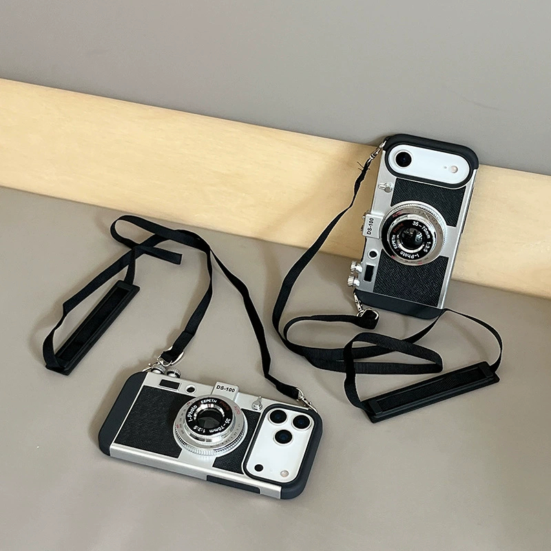 Emily in Paris Vintage Camera  - Vintage Items recension och pris