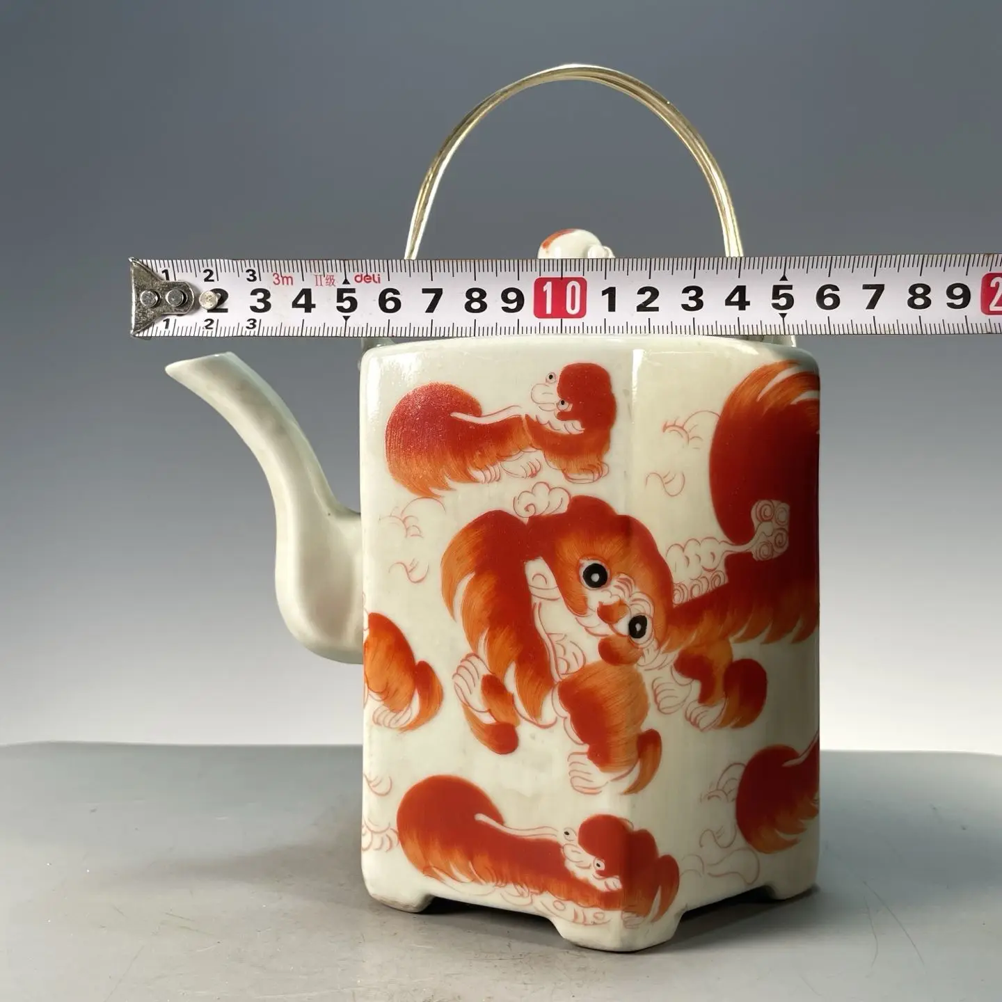 Vintage Hexagonal Bailiff Teap - Vintage Collectible Pottery recension och pris