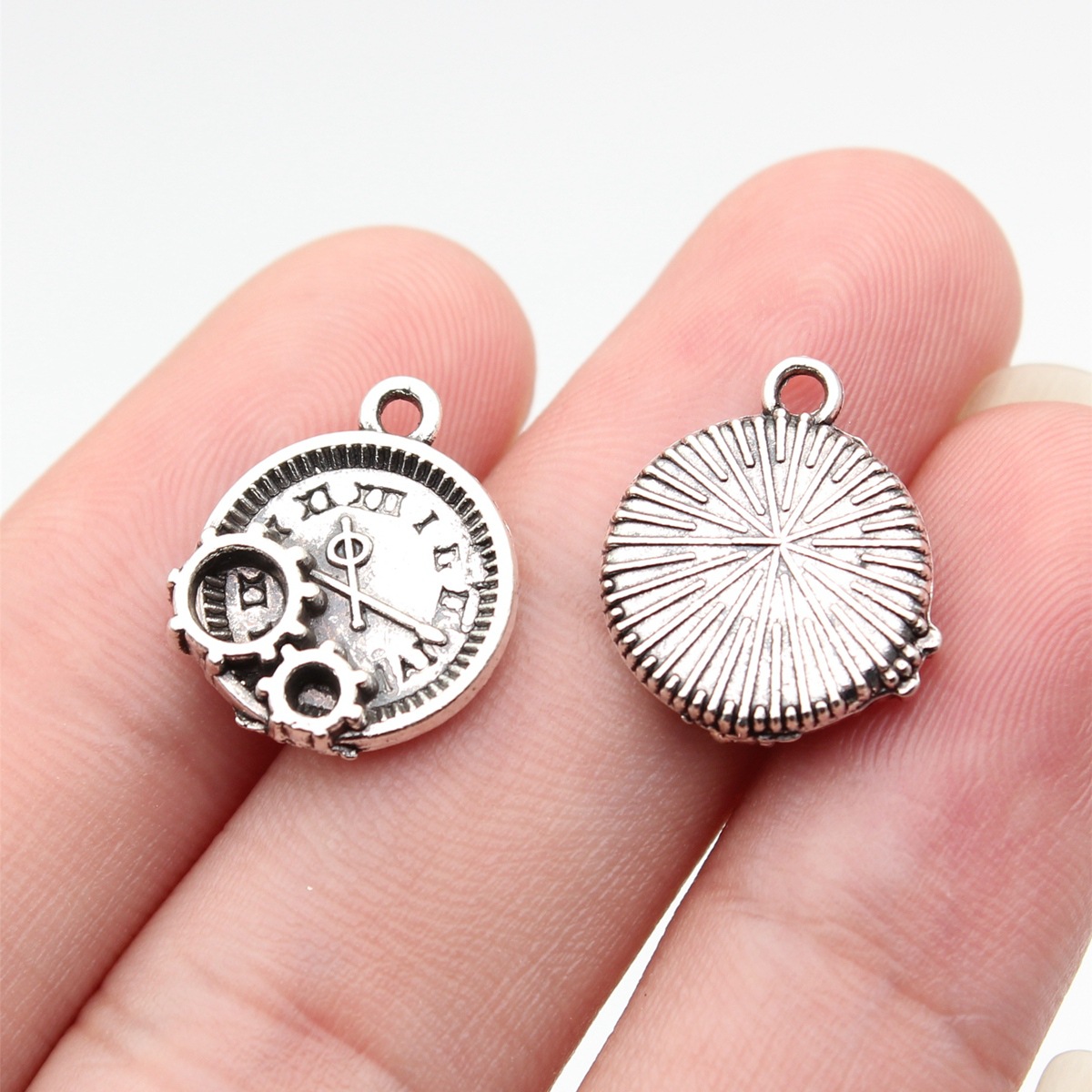 WYSIWYG 10pcs 16x14mm 2 Colors - Vintage Collectibles For Sale recension och pris