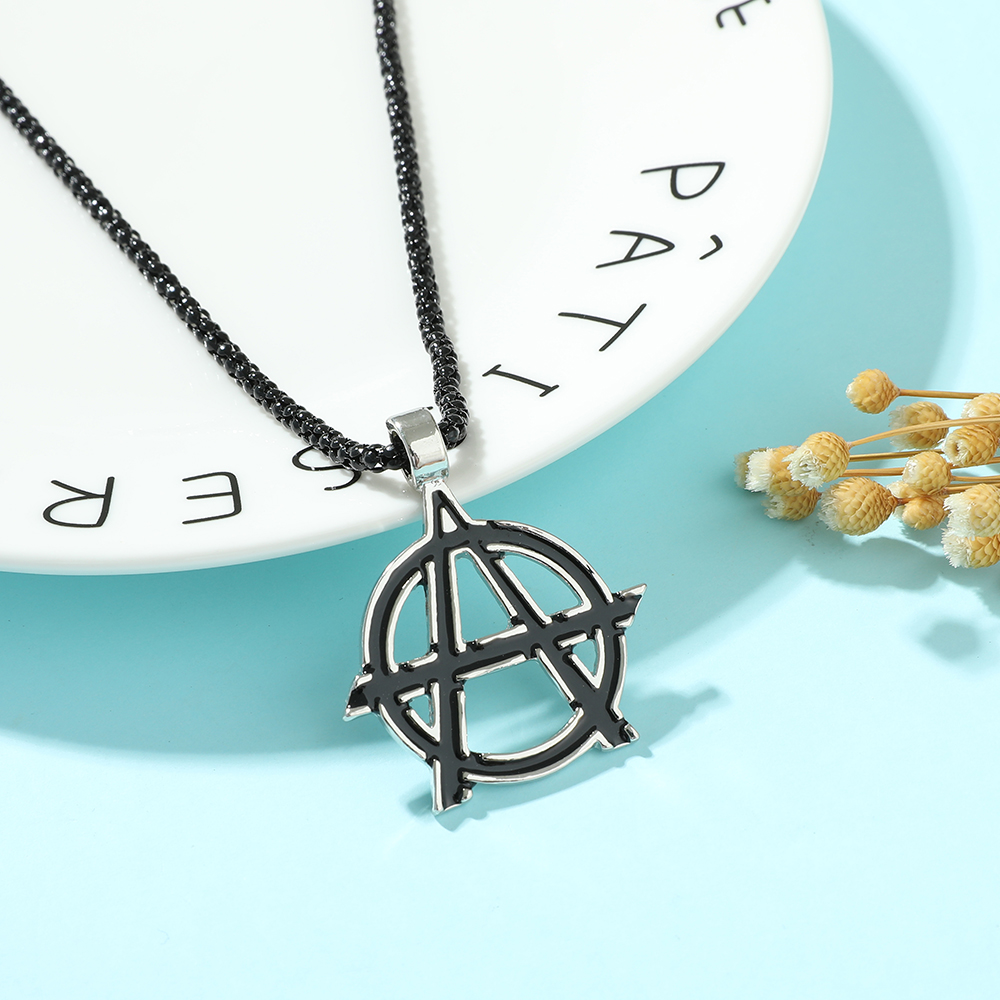 Movies Avengers Symbol Letter  - Vintage Items recension och pris