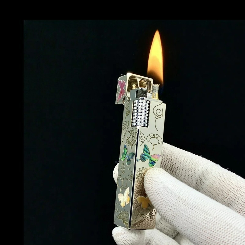 Unusual Brass Four sided Color - Vintage Collectible Lighters recension och pris