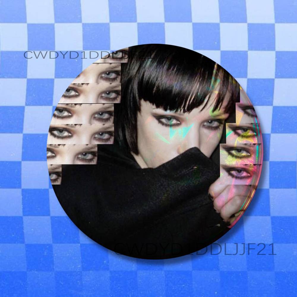 C-Crystal Castles Band Amnesty - Collectible Vintage Brooches recension och pris